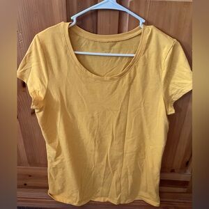 NWOT No Boundaries mustard yellow top, size XL